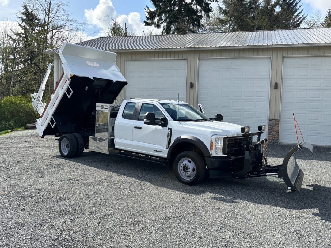 Dumping Body with Snowplow for City of Bellingham