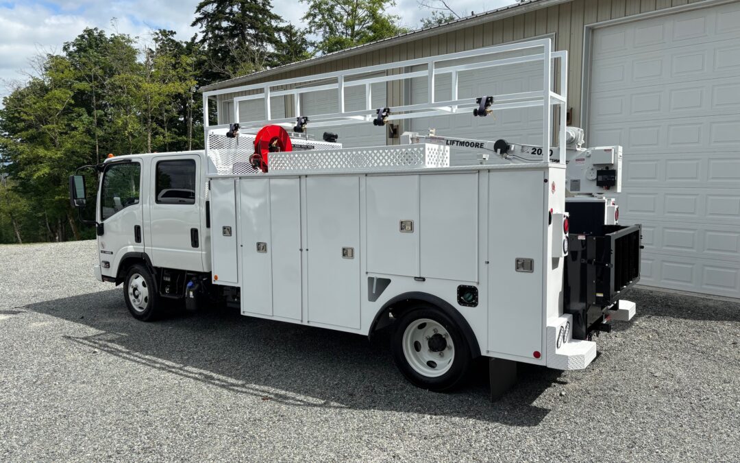 City of Everett Service Body with Liftmoore Crane