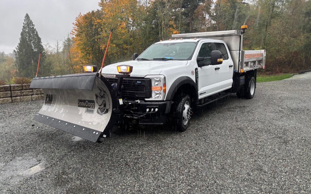 3/4 Yard Dump Truck with Plow for City of Shoreline