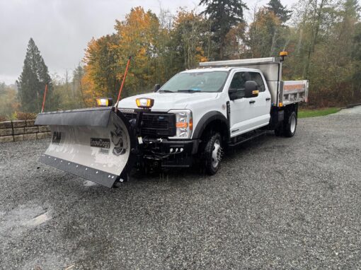 3/4 Yard Dump Truck with Plow for City of Shoreline
